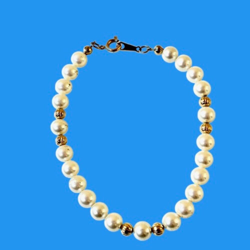 Avon Bracelet White Pearl and Gold Beads Vintage 80's Costume Faux Jewelry 7"